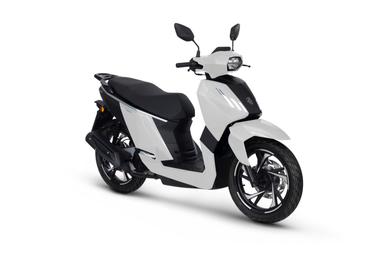 Peugeot Tweet Standard